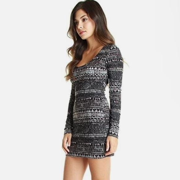 Volcom Mini dress Longsleeve Cutout back Native Skater Black Gray S - Picture 2 of 9